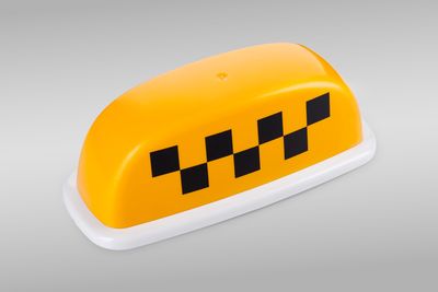 ТАХI, Знаки "У"