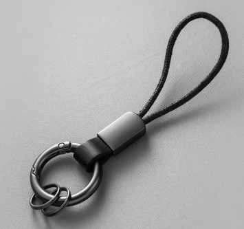 Брелок  &quot;КАРАБИН&quot; (1 кольцо) петля черный