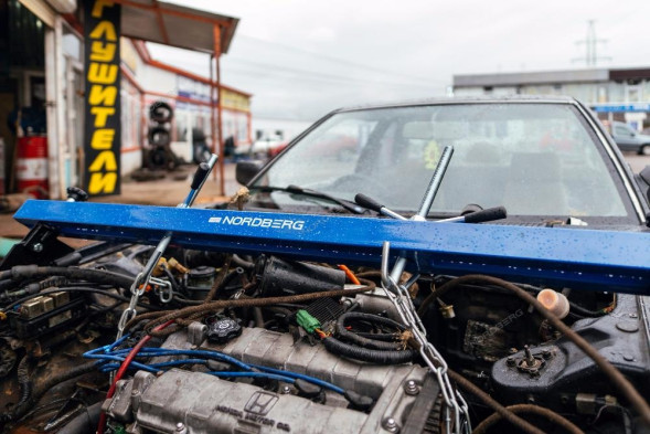 Стенд для вывешивания двигателей NORDBERG N3005 (500 кг, L=150 см) 