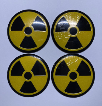 Этикетки на диски (метал)  диам. 56,5мм.  &quot;радиация&quot; желтый  (4 шт.)