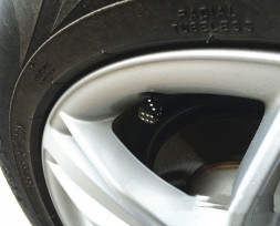 Колпачки на нипель  Игральные кости  Черный (цена за 1шт)