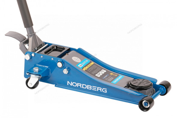 Домкрат подкатной NORDBERG N32032 cо сверхнизким подхватом и педалью
