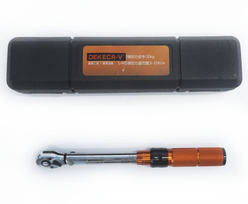 DC Динамометрический ключ 1/4&quot;  5-25Нм