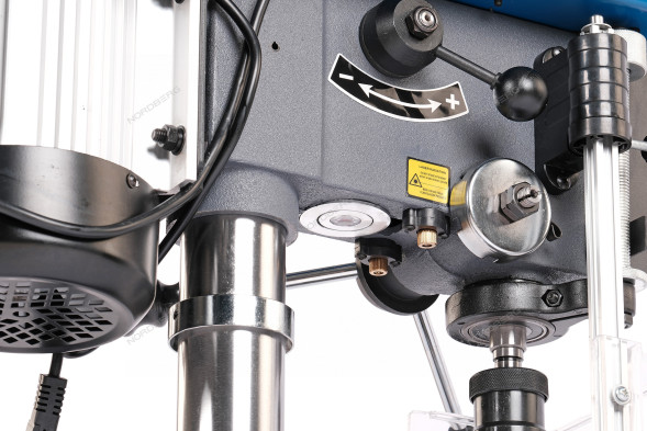 Станок сверлильный NORDBERG ND1651 (500 Вт, 16 мм, вариатор скорости, тиски)