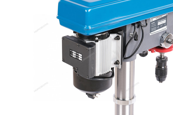 Станок сверлильный NORDBERG ND1667 (600 Вт, 16 мм, 12 скоростей, тиски)