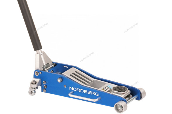 Облегченный алюминиевый домкрат NORDBERG N32030N (3 тонны)