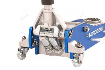 Облегченный алюминиевый домкрат NORDBERG N32030N (3 тонны)