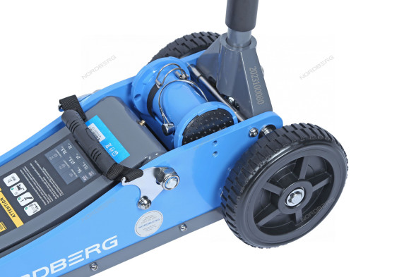 Домкрат подкатной NORDBERG N32031N c большими колесами