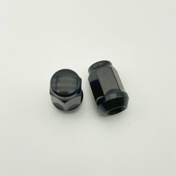 Гайка черная  M12x1.5мм закрытая, черная