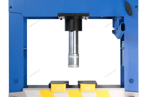 Настольный пресс NORDBERG N3515T с ручным приводом (PRO-серия)
