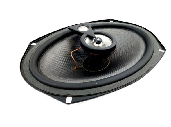 Автомобильные колонки  6x9&quot;  JBL 175W