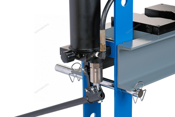 Напольный пресс NORDBERG N3630L с ручным приводом