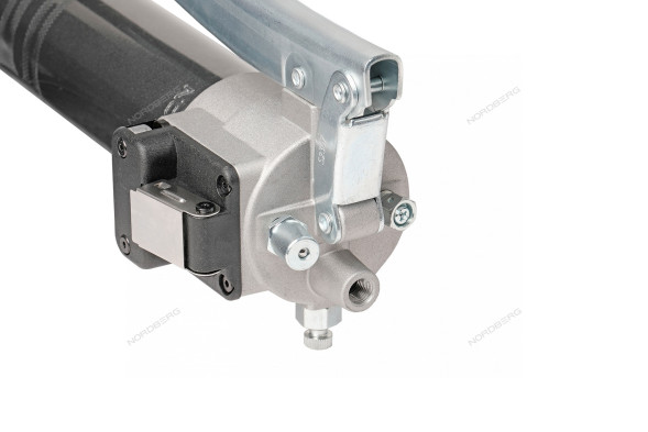 Шприц плунжерный NORDBERG NO2405 для густой смазки с быстросъёмным соединением головки на тубу (400 мл) 