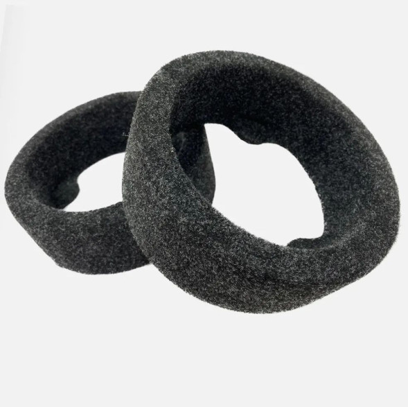 Подставки под колонки  ПОДИУМЫ  под РУПОР (плоский , высота 1,5-1,8см)  карпет  (2 шт.)