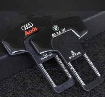 Блокировка ремня безопасности металл . &quot;AUDI&quot;  1шт. (силиконовый кожух)