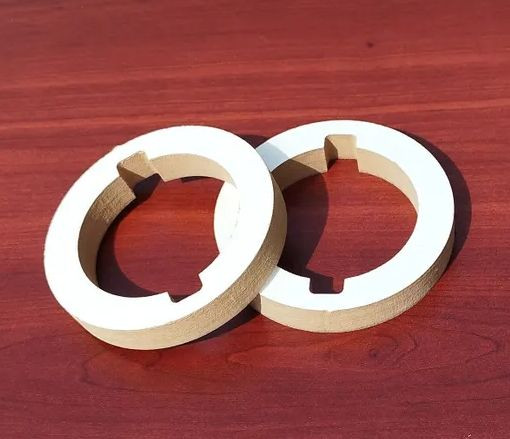 Подставки под колонки  ПОДИУМЫ  под РУПОР (плоский , высота 1,5-1,8см)  МДФ  (2 шт.)