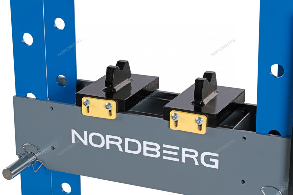 Напольный пресс NORDBERG N3630F с ручным и ножным приводом