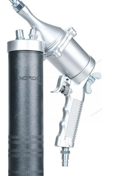 Шприц плунжерный NORDBERG NO3404 для густой смазки (400 мл, поворотная рукоять, кейс + насадки)