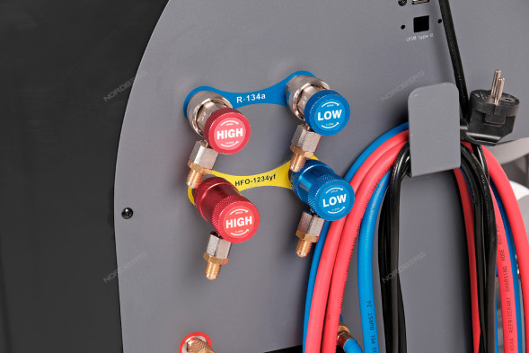 Автоматическая установка для заправки автомобильных кондиционеров NORDBERG NF17 (R134a+R1234yf)