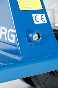 Усиленная тележка складская (рохла) гидравлическая NORDBERG N3901-25 с полиуретановыми колесами