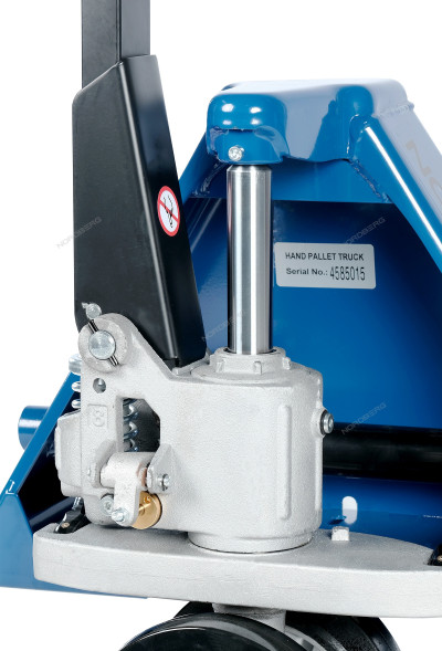 Усиленная тележка складская (рохла) гидравлическая NORDBERG N3901-25R с резиновыми колесами