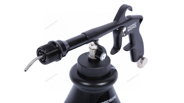 Моющий пистолет NORDBERG NP9010 с пластиковой вращающейся насадкой