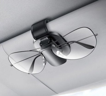 Держатель очков Baseus на козырек на клипсе  Серый