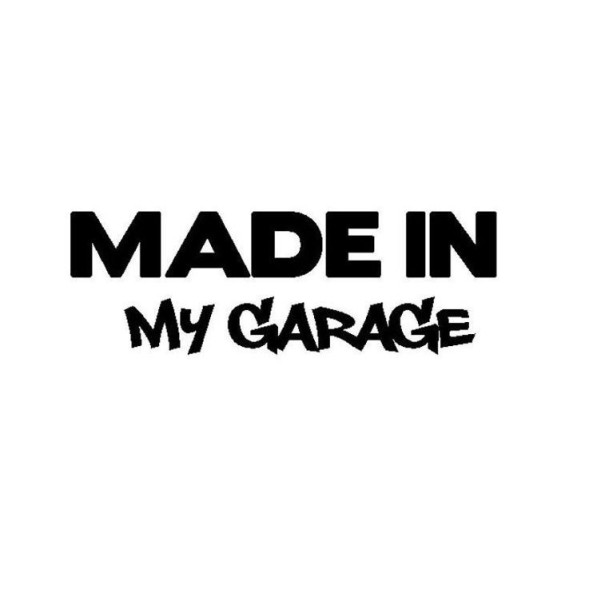 Наклейка &quot;MADE IN my garage&quot;  18x6см.  Черный