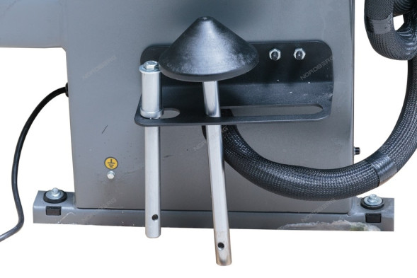 Шиномонтажный полуавтоматический станок NORDBERG 4639 (2 скорости, взрывная подкачка)