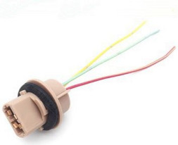 ЭТ Колодка соед. автолампы T20 (3 провода)  (цена за 1штуку)