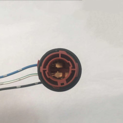 ЭТ Колодка соед. автолампы T25   стоп-сигнал 2 контакта (2 провода)  (цена за 1штуку)