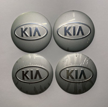 Этикетки на диски (метал)  диам. 56,5мм.  &quot;KIA&quot; серебро  (4 шт.)