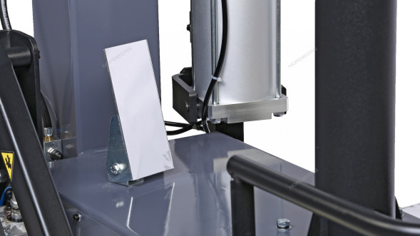 Суперавтоматический шиномонтажный станок NORDBERG 4637 с автоматической монтажной головкой