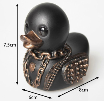 Игрушка на торпедо &quot;УТКА готика&quot; (цепи)  7,5см*8см