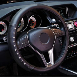 Оплетка на руль Carlife М с металлическими заклепками