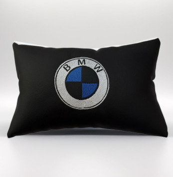 Подголовник-подушка с маркой авто  BMW  (комплект 2шт)