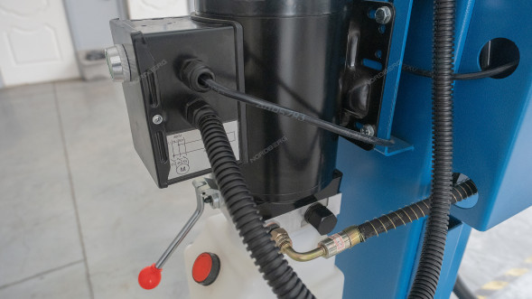 Четырехстоечный подъемник Nordberg 4465 для сход-развала