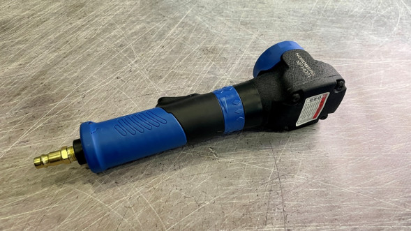 Пневмогайковерт ударный угловой NORDBERG NP14061 (1/2&quot;, 500 Нм)