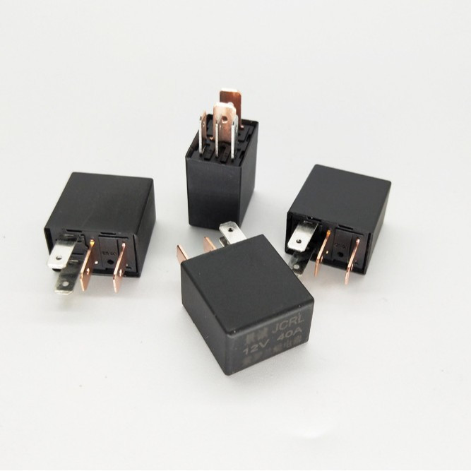 ЭТ Реле 24В 5 контактов, черный корпус, 40A (вентилятор кондиционер масляный насос реле фар)