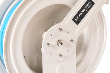 Гибридный воздушный шланг NORDBERG HR1220HPVC c двойным армированием на стальной катушке (12,5х19 мм, 20 м)