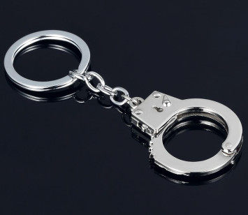 Брелок Наручники (1 кольцо)