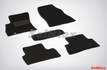 Коврики текстильн. Nissan Juke с 2011г- /компл.5шт./осн.резин./ LUX