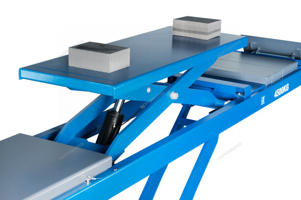 Двухуровневый ножничный подъемник NORDBERG N635-4,5 для сход-развала