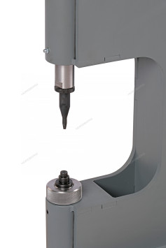 Пневматический станок NORDBERG NR8PM для заклепки тормозных колодок (цилиндр 160 мм)