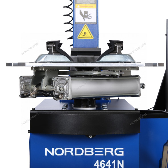 Автоматический шиномонтажный станок NORDBERG 4641N с третьей рукой