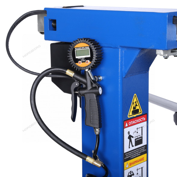 Автоматический шиномонтажный станок NORDBERG 4641N с третьей рукой