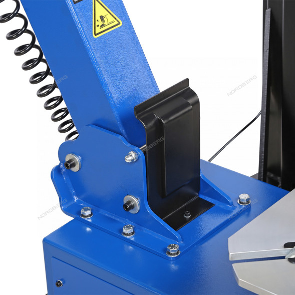 Автоматический шиномонтажный станок NORDBERG 4641N с третьей рукой