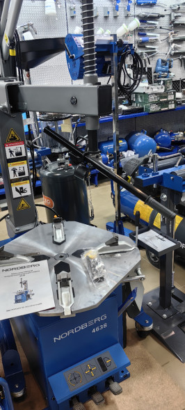 Прижимной рычаг для борта шины CT-S-0500000