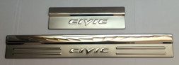 Накладки на пороги алюминиевые с тиснением  Honda Civic c 2012г-  (4шт)